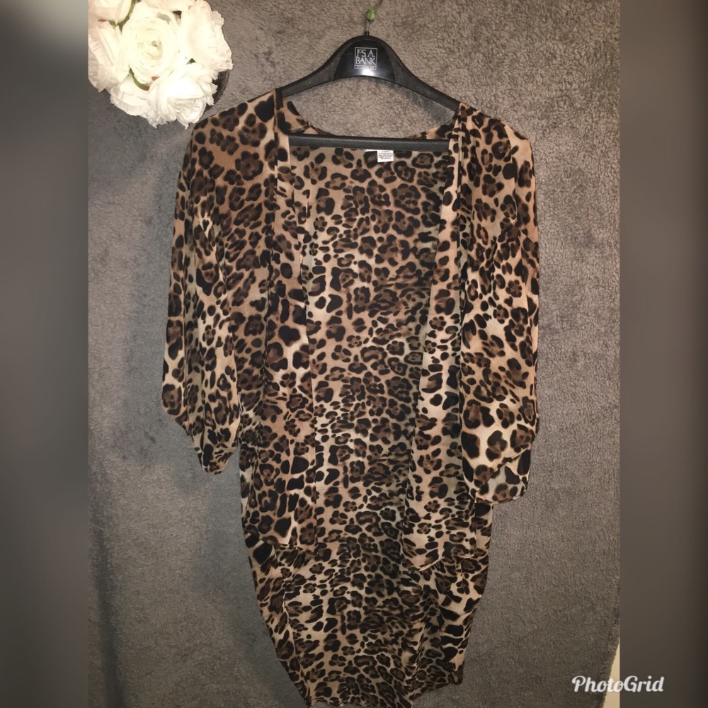 Cheetah print pull over